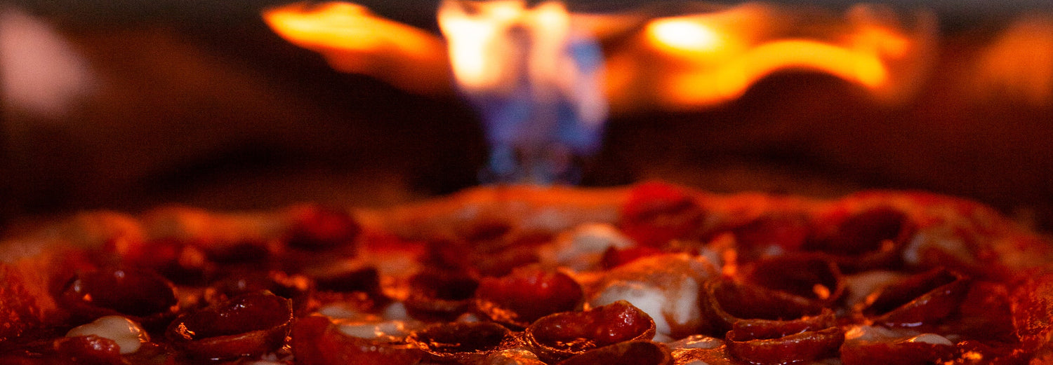 How to make Neapolitan pizza: Cooking the pizza - Roccbox