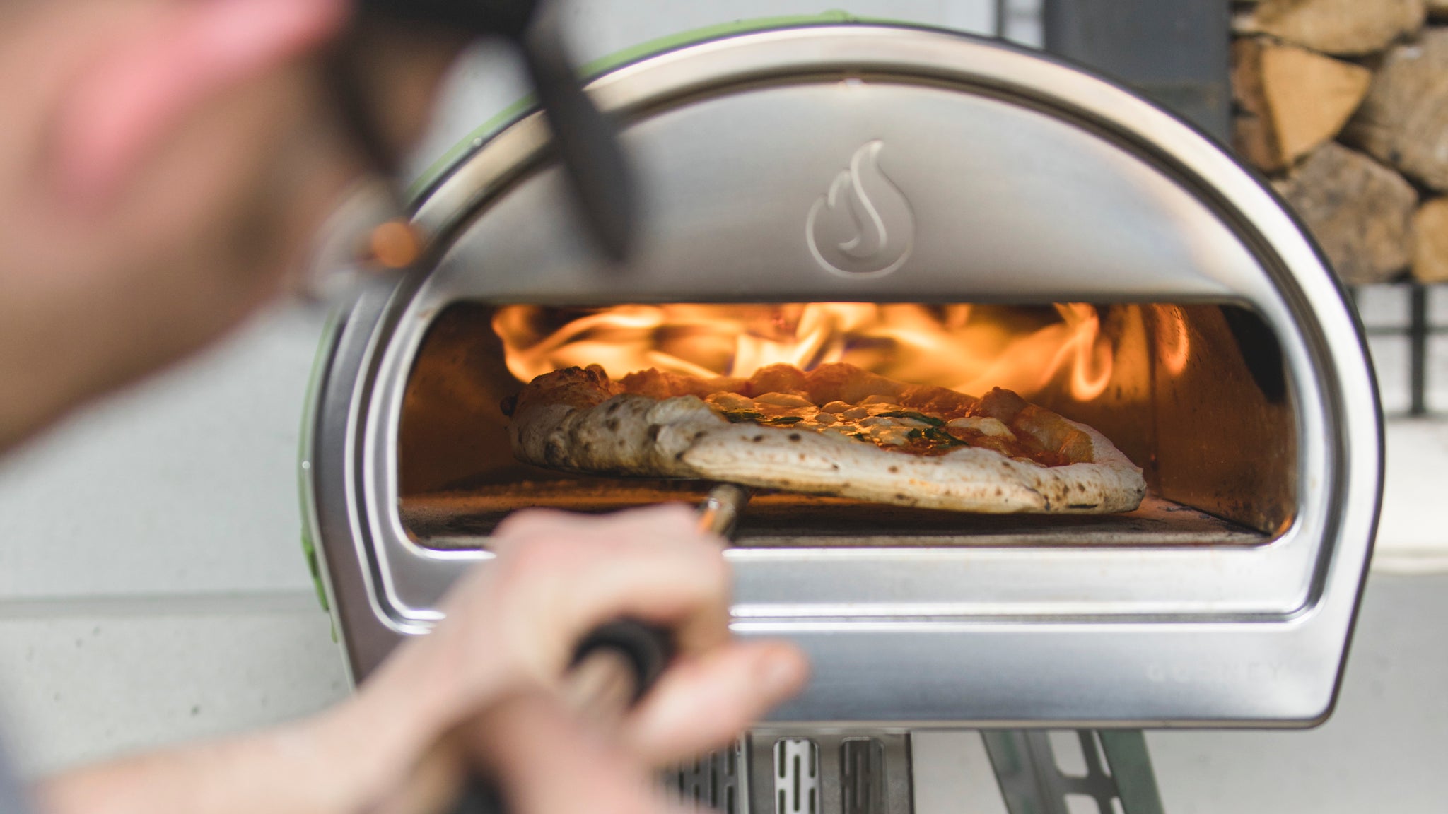How hot is a pizza oven? - Roccbox Gozney