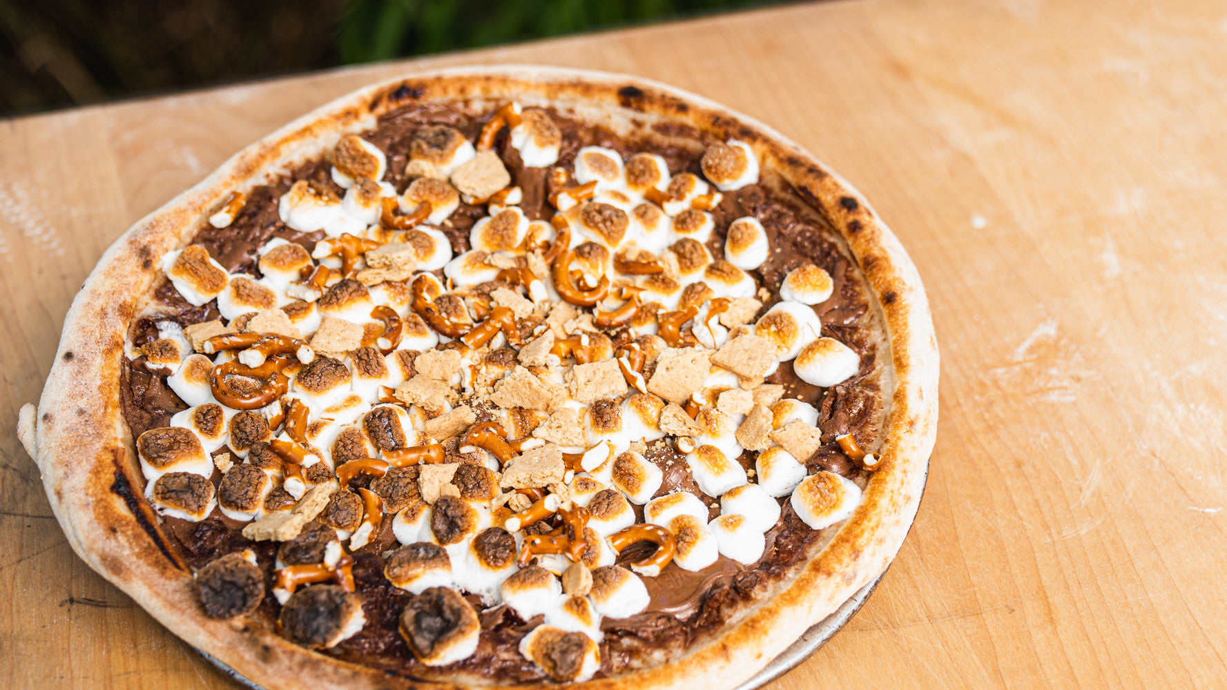 S’Mores Pizza a Portafoglio Recipe | Pizza Recipes