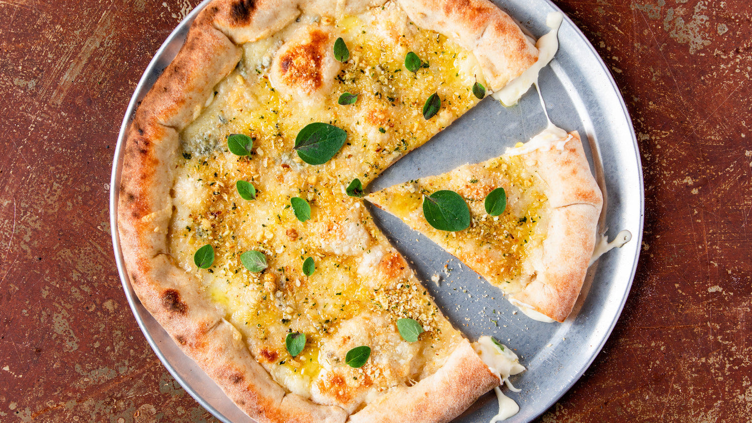 How to make a stuffed crust pizza - pizza oven - Gozney